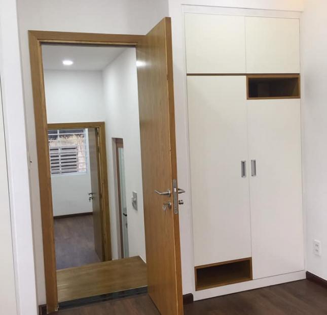 Cho thuê nhà 4,8m × 12m, 1 lầu, 2 phòng và 2 wc gần ngã 4 Bùi Văn Ba, khu chế xuất Tân Thuận, Quận 7