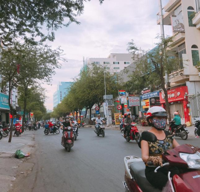 Bán nhà mặt tiền đường An Dương Vương Q5, DT 8x17m (1 lầu) vị trí đẹp, giá chỉ 30 tỷ