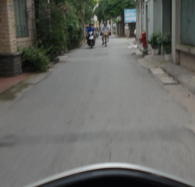 Bán đất phố Nguyễn Văn Cừ ô tô đỗ cửa 100m2 mặt tiền 5m giá 5 tỷ