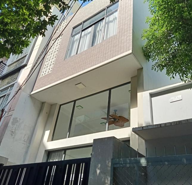 Cần bán gấp nhà 3 tầng, mặt tiền đường Ba Vân, gần Trương Công Định, vị trí kinh doanh sầm uất