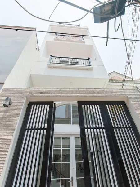 Bán gấp căn nhà cấp 4, hẻm xe hơi đường Âu Cơ, gần Thái Thị Nhạn – 4.6 x 19m
