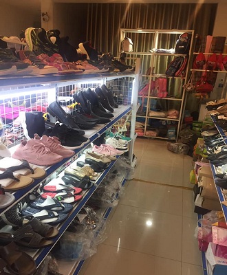 Sang nhượng CH kinh doanh thời trang hoặc hàng hóa, tại Ecopark, Gia Lâm, Hà Nội.
