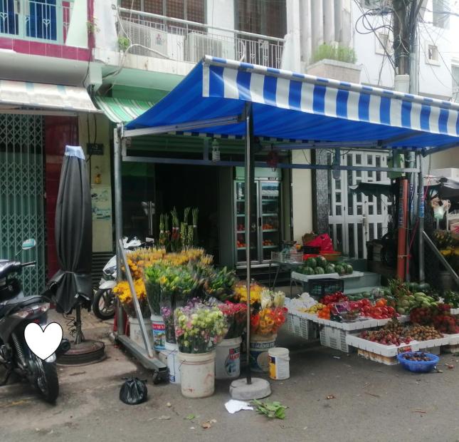 Bán nhà mặt tiền chợ Tân Phú