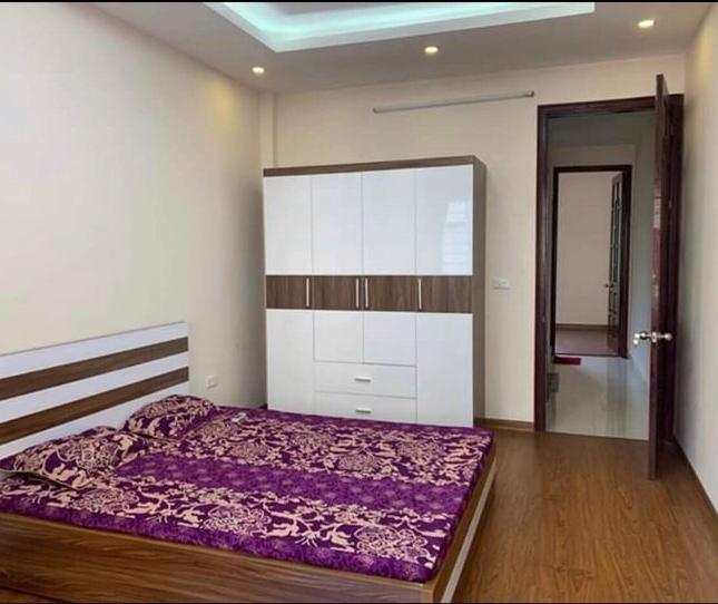 Sốc giá bán gấp nhà Giáp Nhất, hàng xóm Royal City, diện tích 40m2 mặt tiền khủng 5m chỉ 2,8 tỷ. LH Ms.Ngọc - Thổ cư: 0348420183.