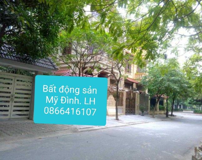 Cho thuê biệt thự mặt phố Trần Văn Cẩn, MĐ 2. DT 200m, giá thuê 30 tr/th. LH 0866416107