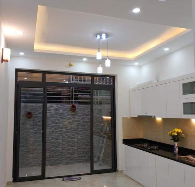 Bán Gấp Nhà đẹp Ngõ Quan Thổ 1..60m2 x 3 tầng 3 Ngủ 4.6 tỷ.nội thât cơ bản nhà đẹp về ở luôn.