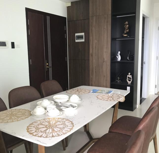 Bán căn hộ mặt tiền đường Trần Hưng Đạo, diện tích 82 m2, 2 phòng ngủ
