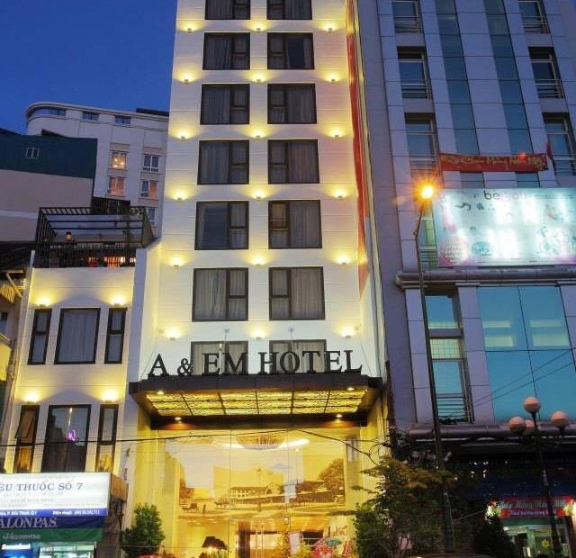 Cho thuê hoặc bán khách sạn mặt tiền Nguyễn Thái Bình Q1, 7.8x20m T8L 