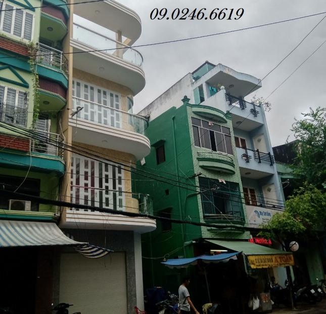 Bán nhà mặt tiền chợ Nguyễn Tri Phương, Q.10. Cần bán gấp nên giá thấp hơn thị trường chỉ 33 tỷ.
