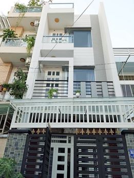 Chủ bán gấp căn nhà cách đường Phan Xích Long, P7, Phú Nhuận 50m.DT: 6x18m. Công nhận: 104m2