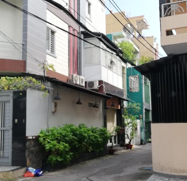 . MT góc ngã tư Hậu Giang - Mai Xuân Thưởng, P. 5, Quận 6 (4.2x20)m 3 lầu. Giá 15.5 tỷ