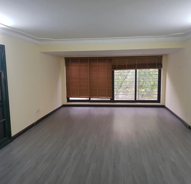 Bán nhà Quan Nhân, diện tích 56m2 x 4 tầng, giá chỉ 3.2 tỷ. LH 0984094326