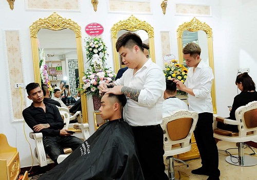 Sang nhượng mặt bằng salon Tóc ( có thể kd quần áo, cafe..), tại phố Thái Hà, Đống Đa