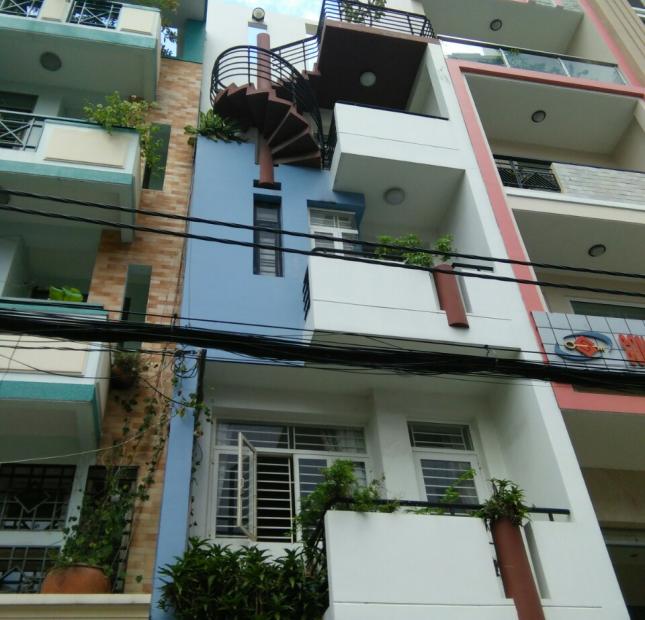 Bán nhà mặt tiền Chợ Lớn, Quận 6, DT: 4x16m, nhà cấp 4 tiện xây mới, vị trí đẹp
