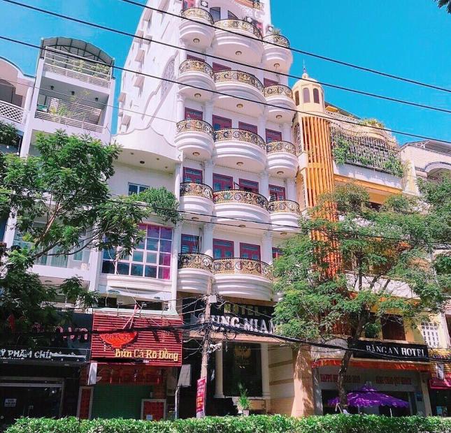 Siêu phẩm MT Phạm Văn Chí, P. 4, Q. 6 biệt thự cao cấp, DT: 6,6x18m, giá chỉ 20.5 tỷ