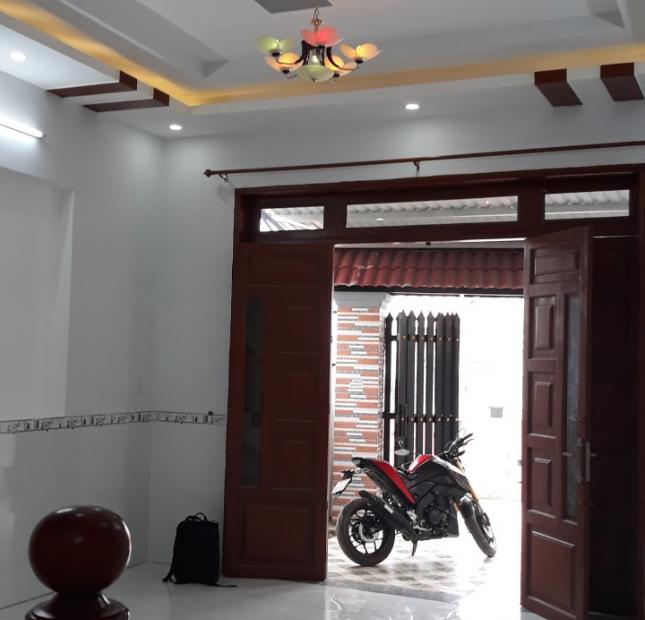 Cho thuê nhà 2 tầng, 120m2, giá rẻ tại Đường Nguyễn Thị Tươi, Dĩ An