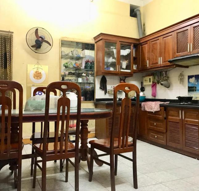 Bán nhà Vương Thừa Vũ, Thanh Xuân, dt 47m2 x 4t, mt 4.2m, giá 3.96 tỷ. LH 0984094326