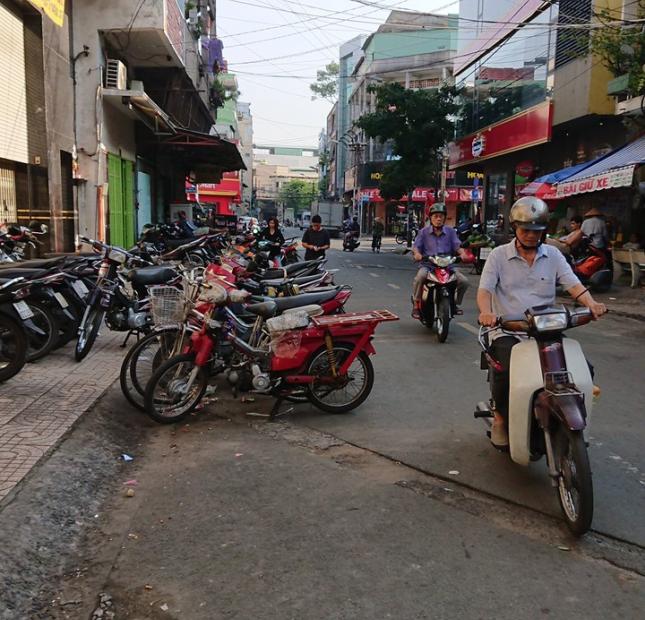 Mua nhà lớn hơn nên bán nhà Trương Định , quận 3 , giá rẻ 4,6 tỷ, 55 m2.