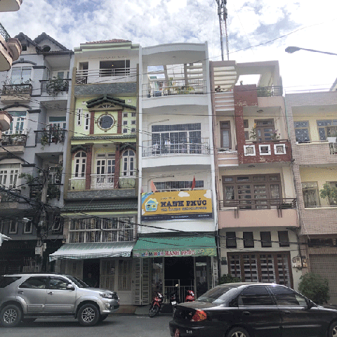 Cần bán gấp nhà HXH Nguyễn Trãi Quận 5 DT:5x13m giá chỉ 10.2 tỷ.lời ngay 1.5 tỷ