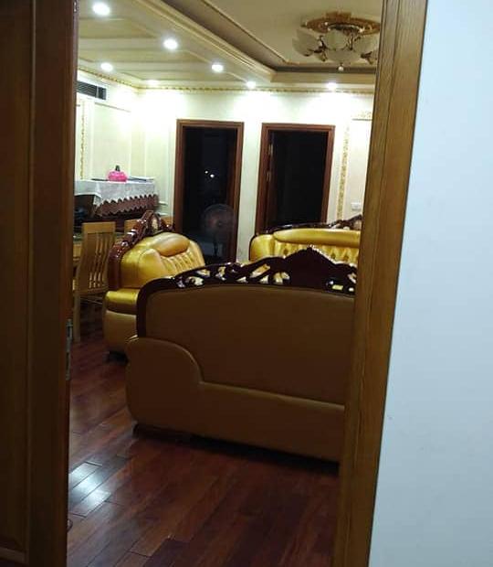 Chính chủ cần bán gấp căn hộ DT 93,m2, 3PN, đẹp nhất Trần Duy Hưng.