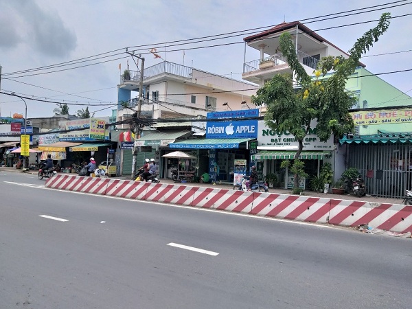 Bán nhà cấp 4 mặt tiền đường Huỳnh Tấn Phát P.Tân Phú Q.7