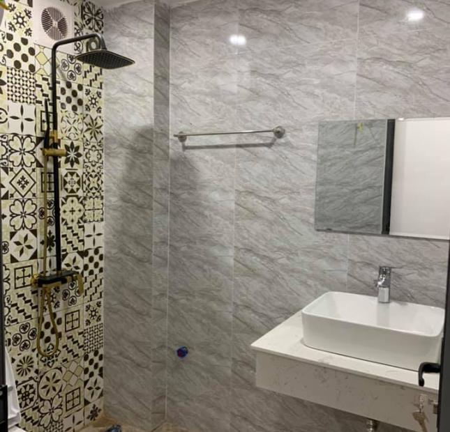 Bán nhà Nguyễn Thị Định 17 tỷ, ô tô tránh, 82m2 , có thang máy, khu vip