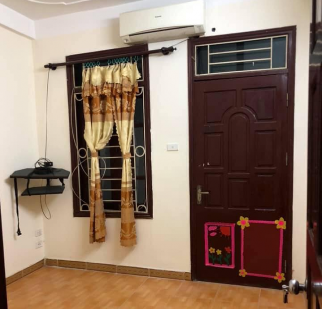 Bán gấp nhà Định Công Hạ, Hoàng Mai, diện tích 42m2, giá 1.9 tỷ. LH 0984094326