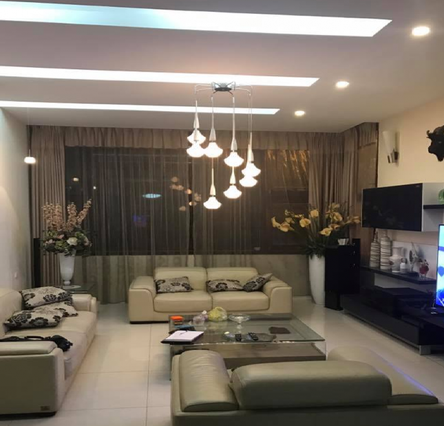 Bán gấp nhà đẹp Cù Chính Lan, 2 mặt tiền, ô tô đỗ, KD, VP, 6 tầng, giá chỉ 6.2 tỷ. LH 0984094326