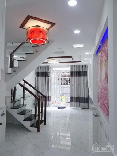 Bán nhà đẹp đường Nguyễn Bá Tuyển, thiết kế bao đẹp, P12, dọn vào ở ngay.
