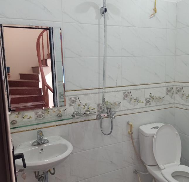 Bán nhà Xuân Phương gần ngã 4 Canh 33m2*4T-2 tỷ cực đẹp thoáng mát