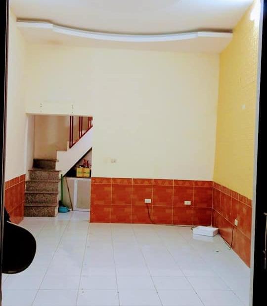 BÁN NHÀ GẤP LĨNH NAM 32M2 GIẢ CHỈ  1 TỶ 75