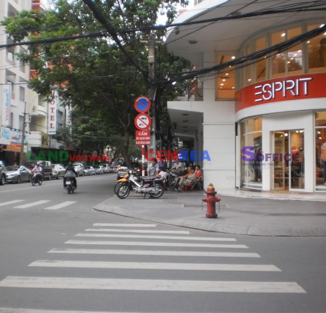 Cho thuê khách sạn  MT đường  Nguyễn Thái Bình, P.NTB, Q.1 8x18m 8L 40P 400tr/th