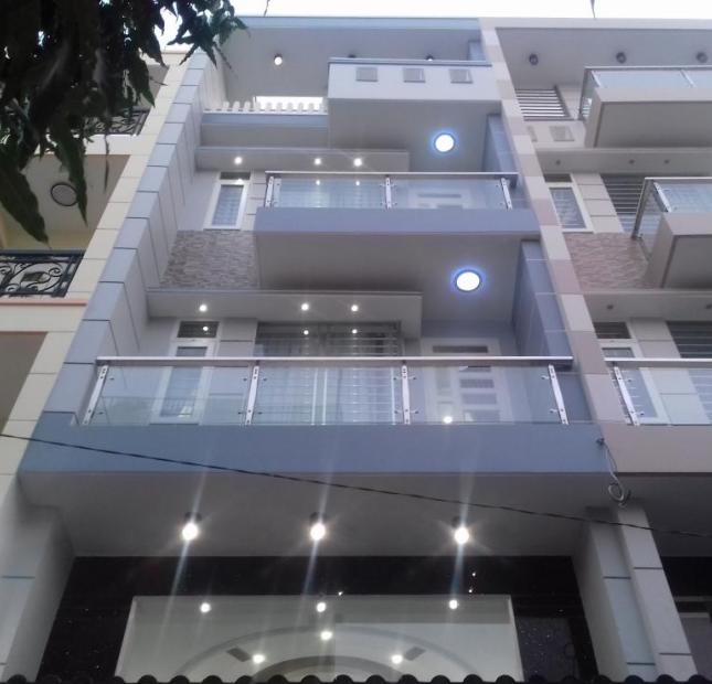 Bàn nhà hẻm 152/ đường Thành Thái, P12, Q10 (5x19m), trệt 3 lầu nhà đẹp, vị trí đẹp giá chỉ hơn 17 tỷ TL