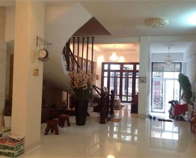 Bán nhà khu Vip đường 3 tháng 2, (4.5mx19m) hợp đồng thuê 40tr Giá: 14 tỷ