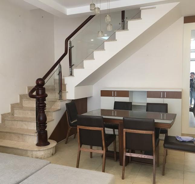 Cho thuê căn hộ Duplex Star Hill, PMH, Q7, 138m2, 3pn, đầy đủ nội thất, giá tốt:1400usd/tháng, Lh:0902 400 056-Ms.Hồng