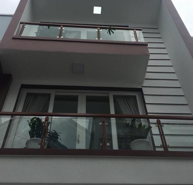 Bán nhà đường Hồng Lạc, P11, Tân Bỉnh. DT 4x12m, 2 lầu