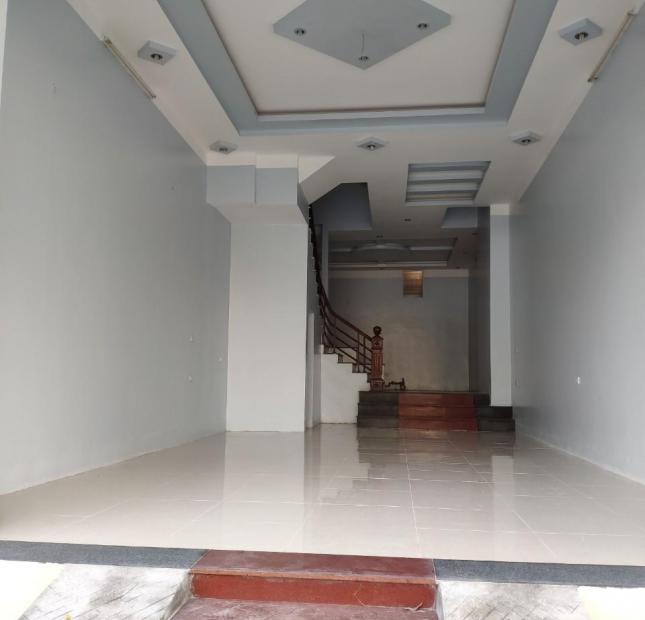 Bán nhà mặt đường Mê Linh, Khai Quang, tầng 1 thông sàn. Lh: 0972419997