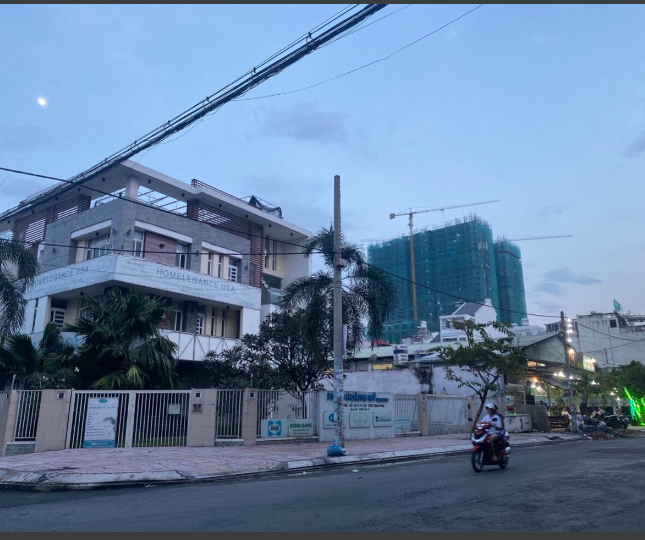 Biệt thự 2 MT (22x30)Đừơng 23, p 11, q 6. Hợp Đồng Thuê 200 triệu/ tháng
