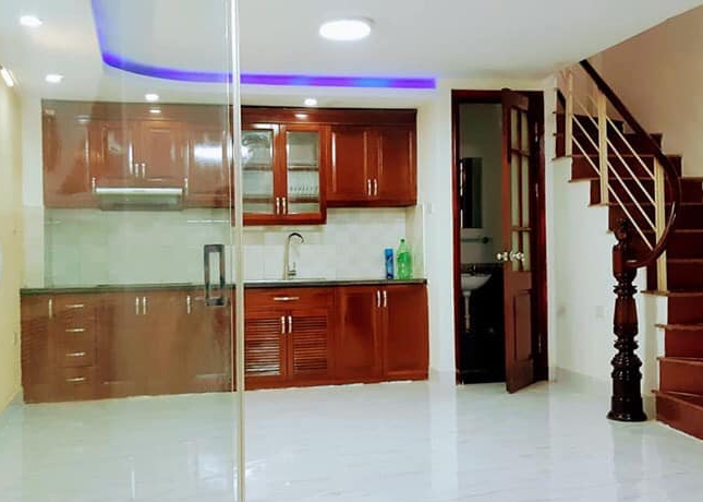 BÁN NHÀ ĐẸP, TẶNG NỘI THẤT, PHỐ VŨ TÔNG PHAN, 38 M2, 4 TẦNG, GIÁ 2.3 TỶ. LH: 0984094326