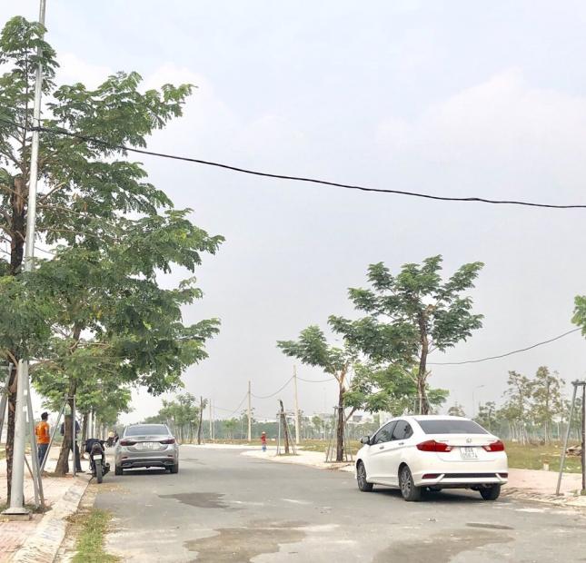Kẹt tiền bán lô đất gần ngã 3 Lã Xuân Oai-Nguyễn Duy Trinh chỉ 2,25 tỷ đường nhựa 13m-Lh:0909424058