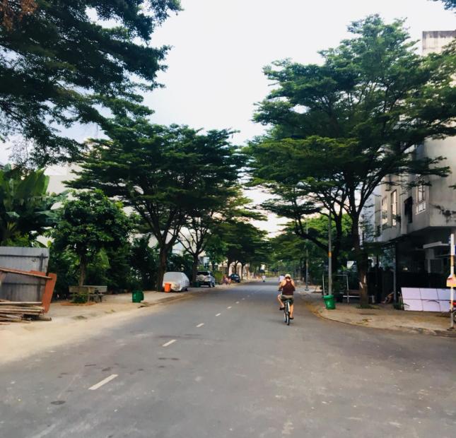 Đất 2 mặt tiền đường Nguyễn Đình Thi Khu dân cư Gia Hòa, 301m2