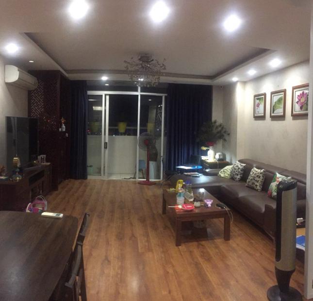 Bán gấp căn hộ 121m2 khu An Sinh, 3 ngủ, ban công Đông Nam, nhà đã sửa đẹp. LH: 0964189724