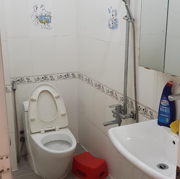 Bán nhà mặt tiền Võ Văn Kiệt Quận 5 DT: 4.1x18m 4 tầng giá chỉ 14 tỷ Đầu tư lời ngay.