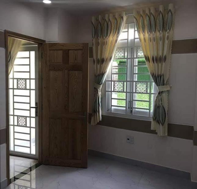 Cần bán nhà đẹp mặt tiền Bạch Vân Q5 3.8x18m. Giá 18.5 tỷ TL.