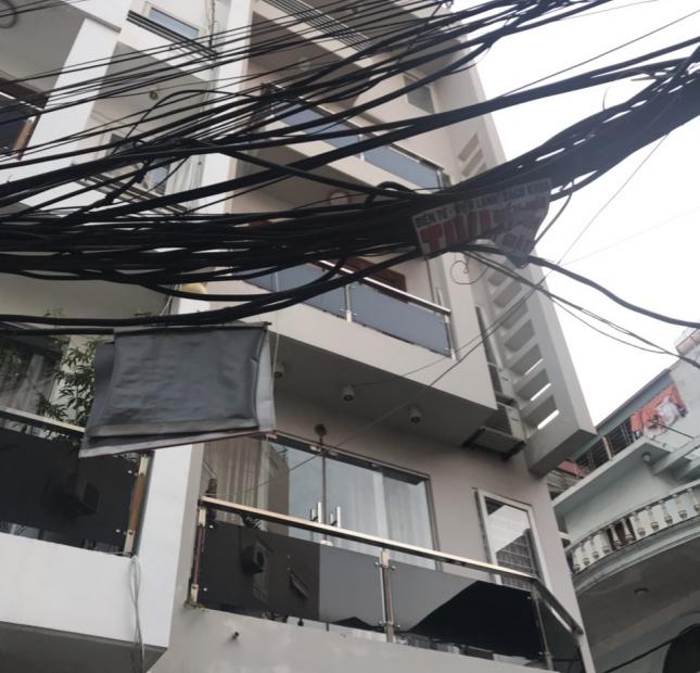 Bán gấp Nhà gần hồ Thành Công , Ba Đình:  8 tỷ,  82m2, 4 tầng. Hai mặt ngõ, oto đỗ cả ngày.