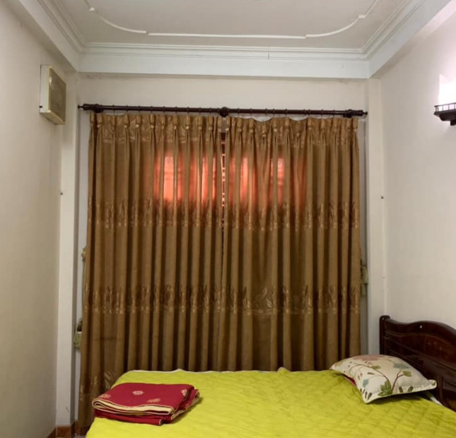 BÁN GẤP NHÀ GIÁP BÁT, HOÀNG MAI, 43 M2, MT5M, GIÁ CHỈ 2.4 TỶ. LH 0984094326