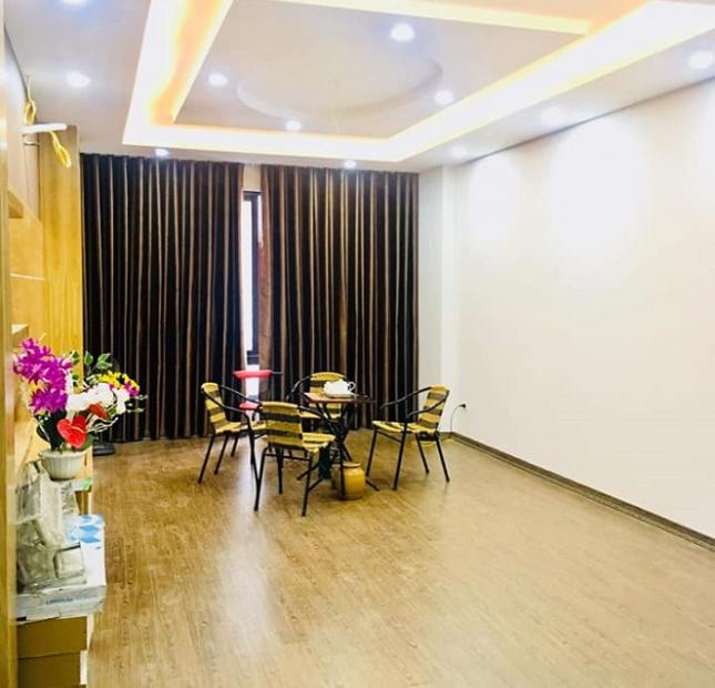 BÁN NHÀ GẤP,Phố Cù Chính Lan-Thanh Xuân, DT 55m*5 tầng, đẹp ở ngay.