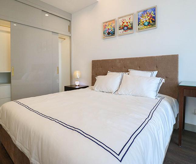 Chính chủ cho thuê căn hộ Sun Grancity Thụy Khuê 3 phòng ngủ giá 26tr/tháng,view hồ Tây, 0969376499