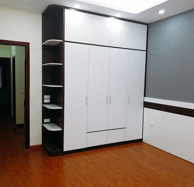 Nhà Đẹp,Hoàng Mai 42M2*5 Tầng, nhỉnh 3 tỷ.