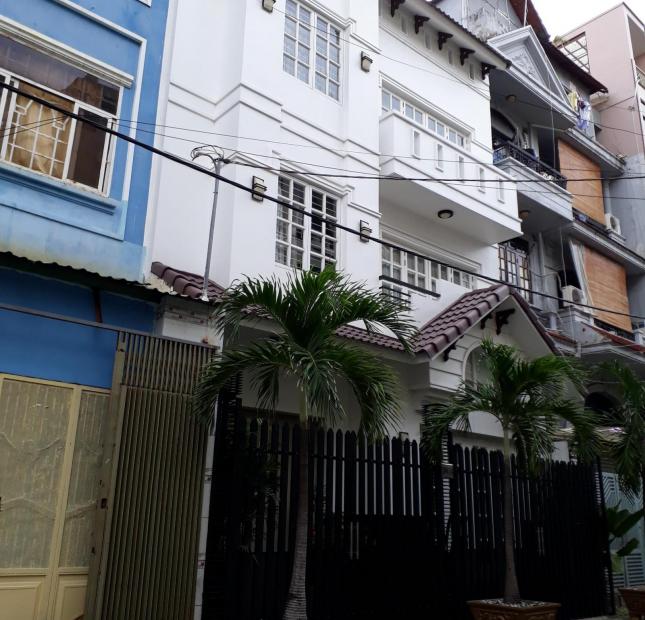 Nhà Mặt tiền 3x12m, 5 tầng, Phan Văn Trị P2 Q5